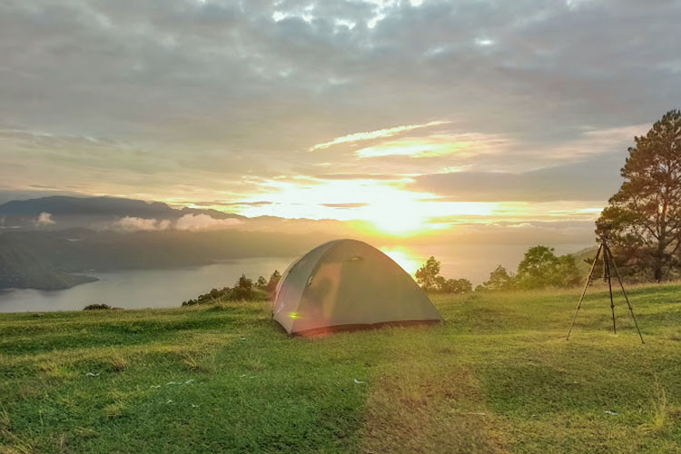 bukit sipira foto