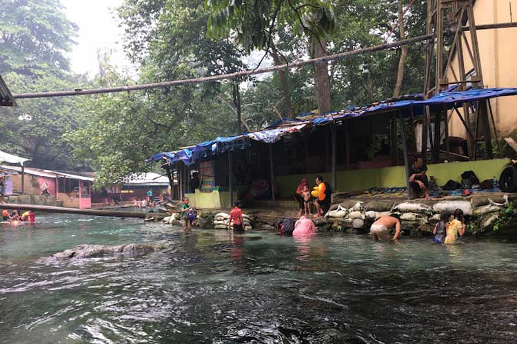 pemandian karang anyer siantar foto