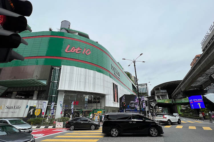 tempat wisata bukit bintang lot 10 shopping center