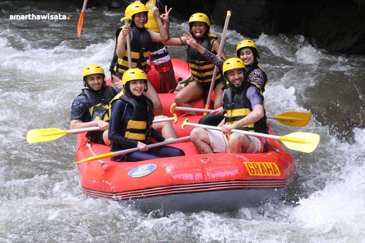 Arung Jeram di Sungai Ayung