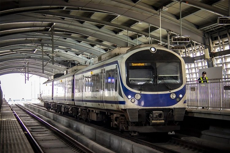 transportasi di bangkok airport rail link