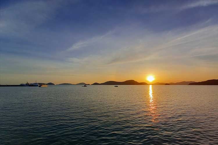 wisata phuket thailand Cape Panwa Viewpoint