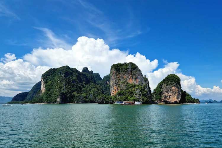 wisata phuket thailand James Bond Island