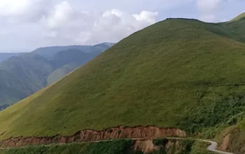 bukit holbung samosir