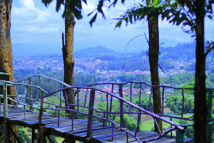 puncak tangke tabu berastagi