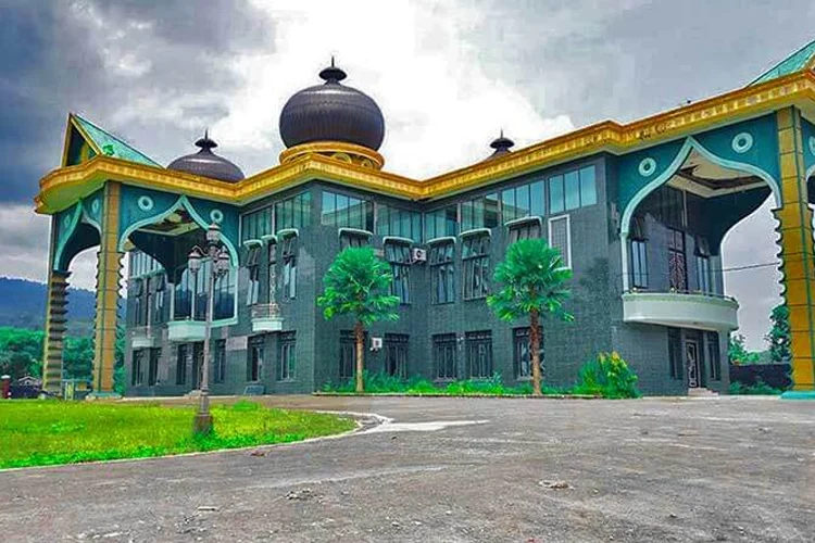 tempat wisata di padang sidempuan Istana Raja Najunggal