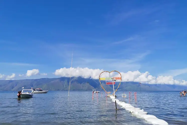 tempat wisata di samosir Pantai Parbaba