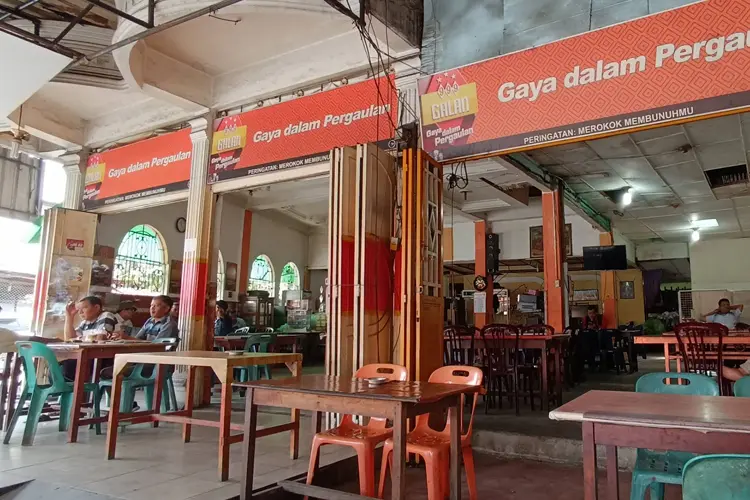 tempat wisata di siantar Warkop Simpang 4 Siahaan