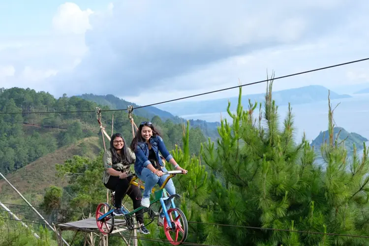 Tempat Wisata di Parapat yang Lagi Hits Bukit Indah Simarjarunjung