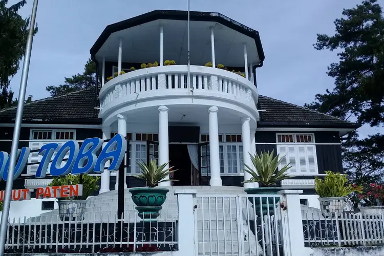 Tempat Wisata di Parapat yang Lagi Hits Rumah Pesanggrahan Bung Karno