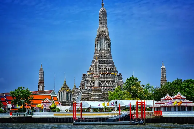 wat arun bangkok