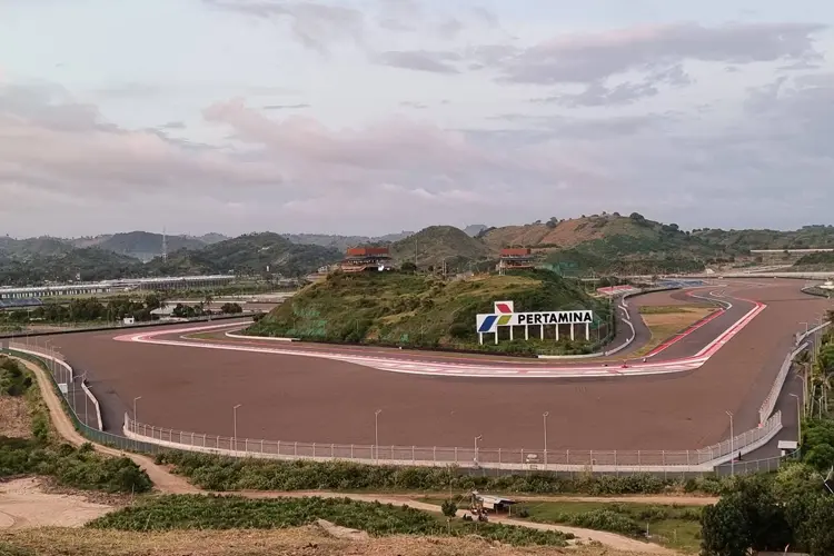bukit seger lombok sirkuit mandalika